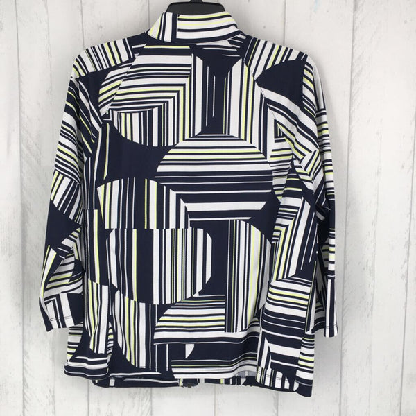 2 (L) Printed full-zip top