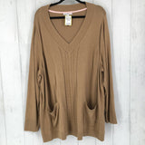 3x l/s v-neck pocket sweater