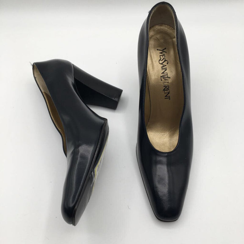 7.5 leather pumps