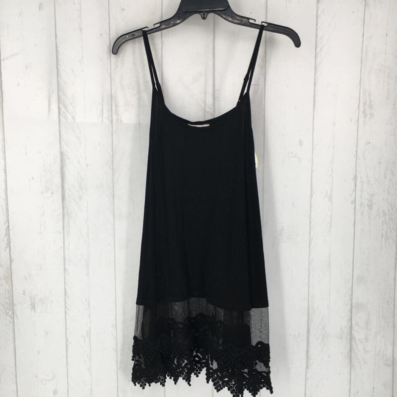 L Lace bottom layering tank