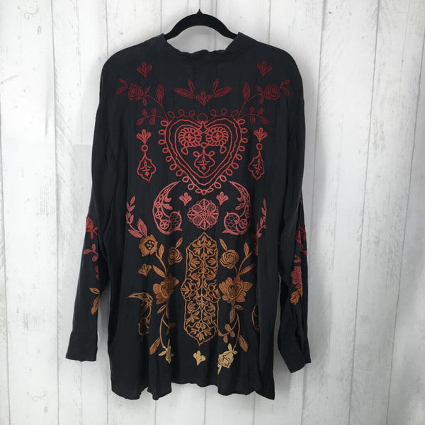 R318 3x l/s embroidered button shirt