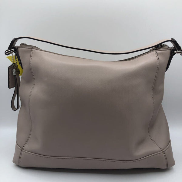 hobo shoulder bag w/ flap pocket