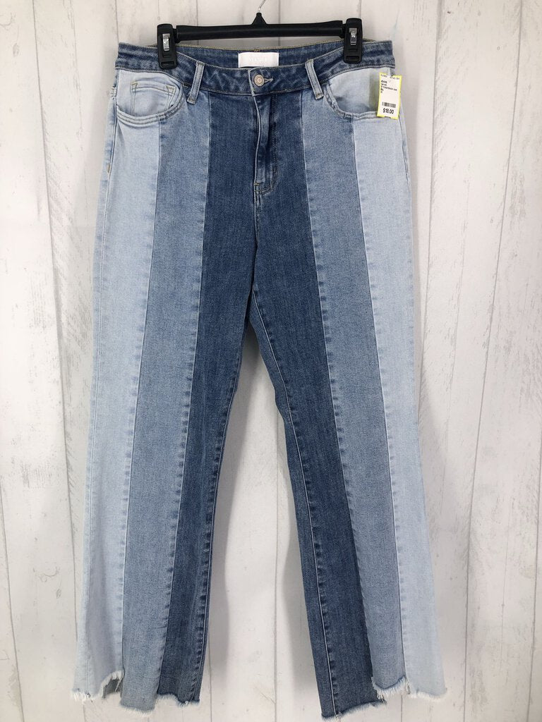 31 Colorblock raw hem flare jean