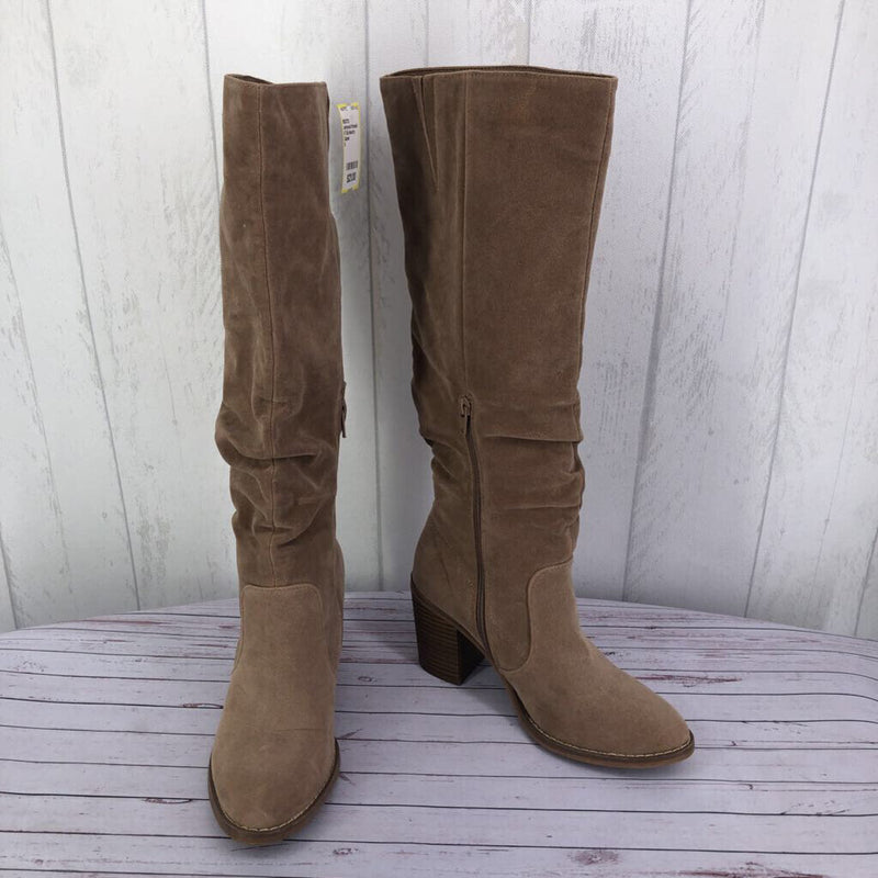 8 Tall slouchy boots