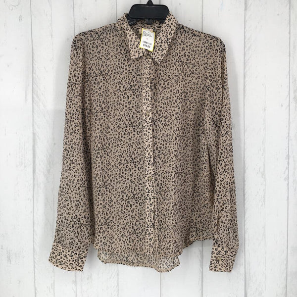 M Cheetah print button down l/s top