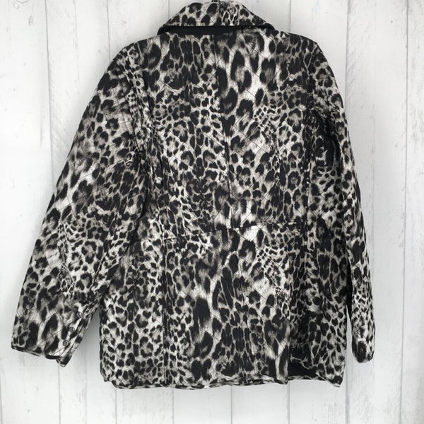 2(L) Quilted animal print jacket