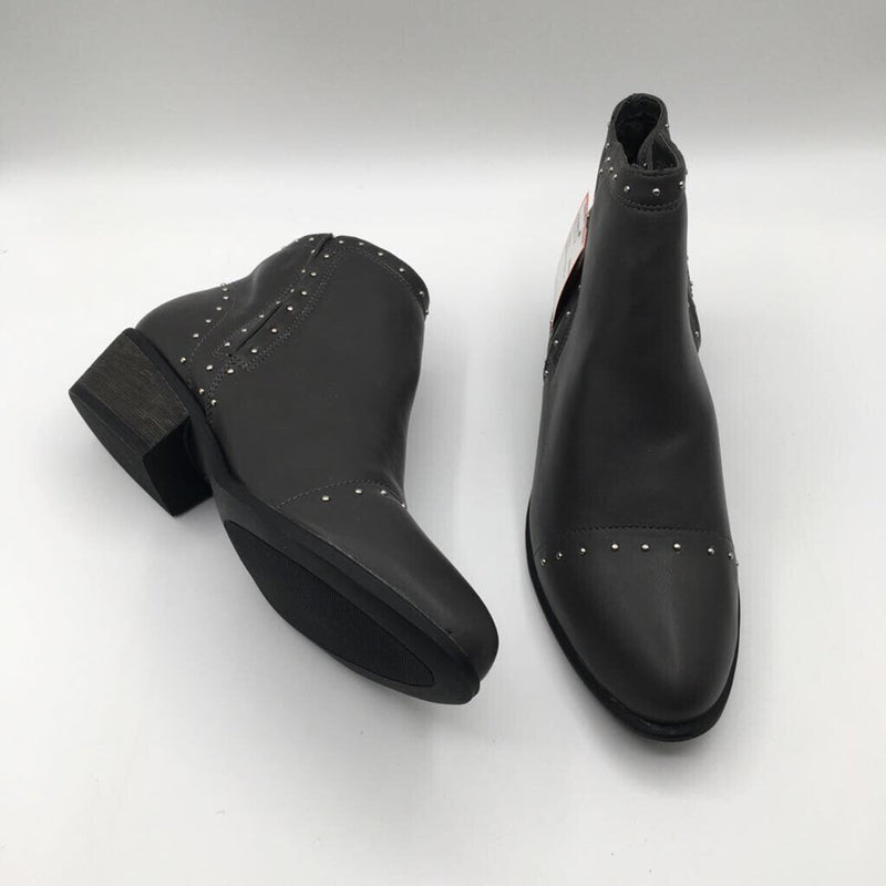 9 Embelished slip on bootie