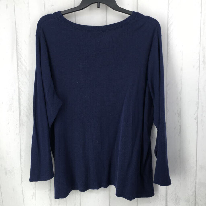 2X Waffle knit v-neck l/s top