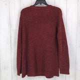 M Crewneck slit sides sweater