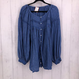 4X Smocked l/s denim top