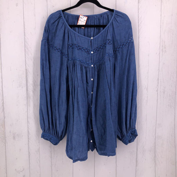 4X Smocked l/s denim top