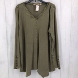 XL Waffle knit v-neck l/s top