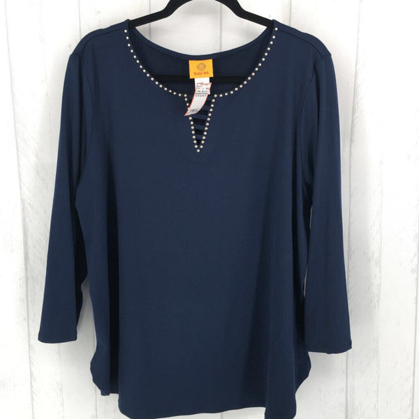 XL Embelished neckline 3/4 slv top