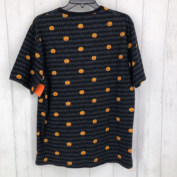 XL "Spooky" graphic s/s tee