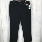 16pTapered leg classic rise jeans