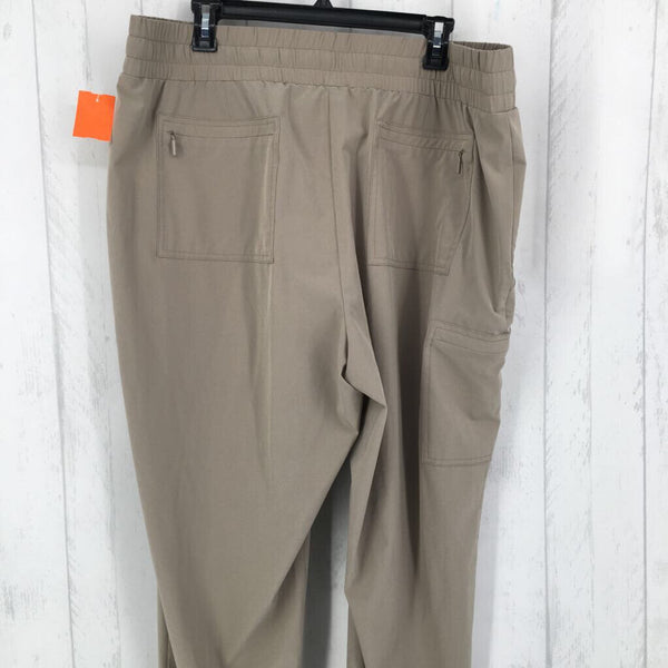 3.5(XL/1X) Nylon joggers