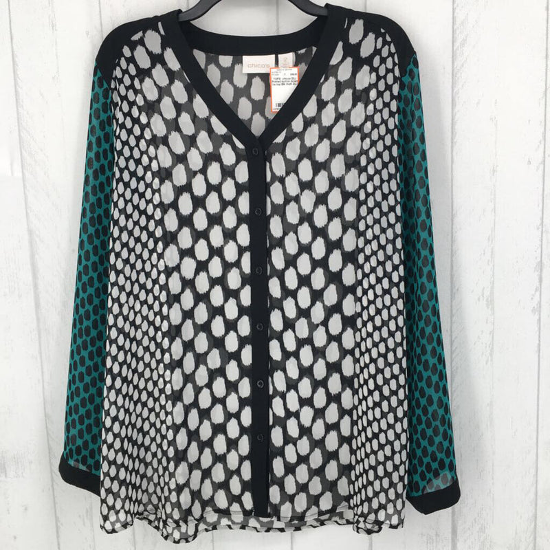 2(L) Printed button down l/s top