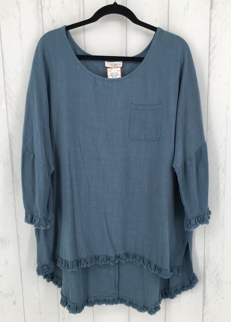 2XL Raw hem elbow length top