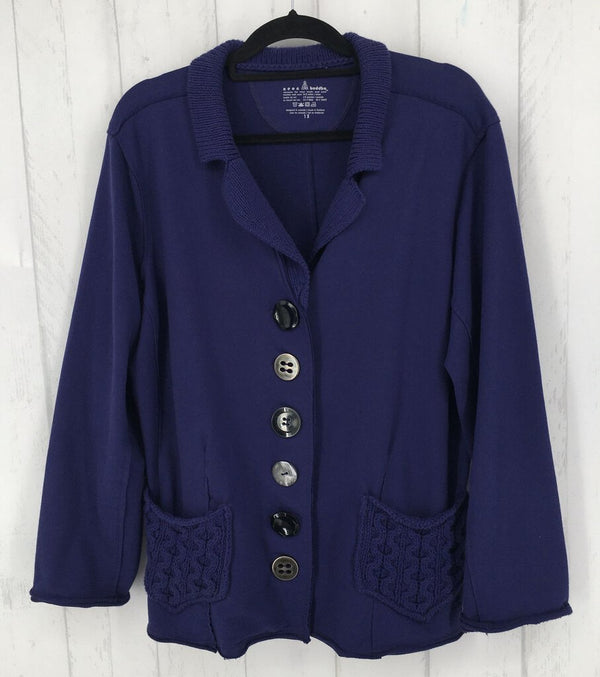 1X Crochet accented lg buttons jacket