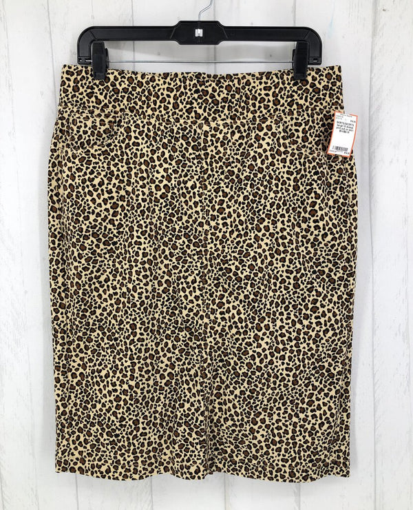 M Animal print pull on skirt