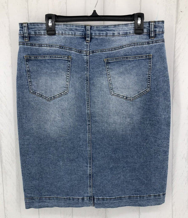 L Knee length denim skirt(Dark wash)