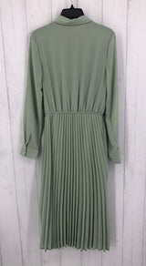 M Button down pleated bottm l/s dress