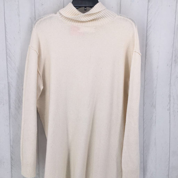 L T-neck slit side sweater