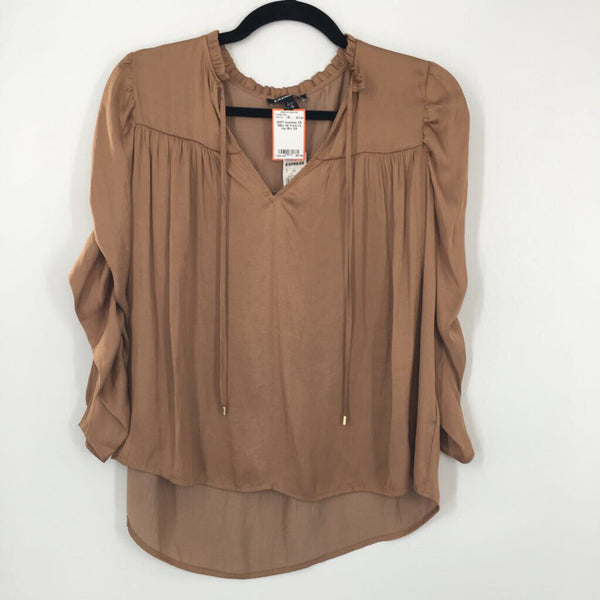 XS Silky tie front l/s top