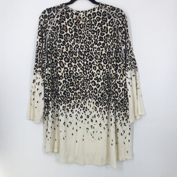 3X Animal print l/s top