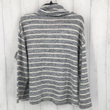 S Striped cowl-neck l/s top