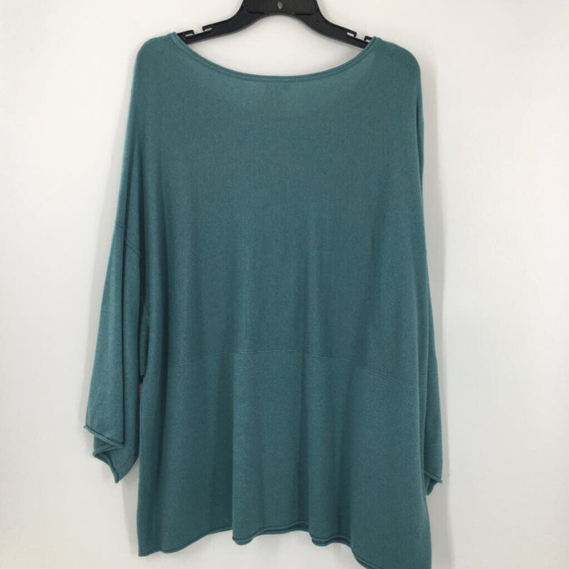 R79 L Dolman slv front pocket sweater