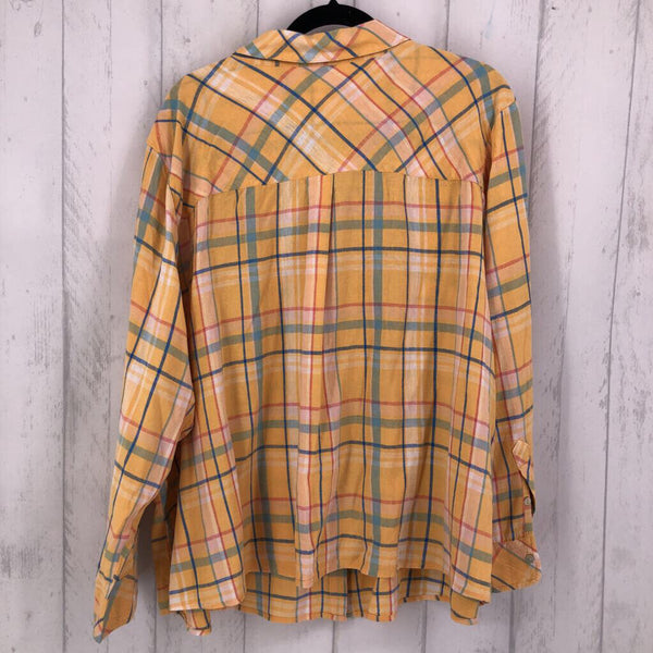 3XP Plaid button down l/s top