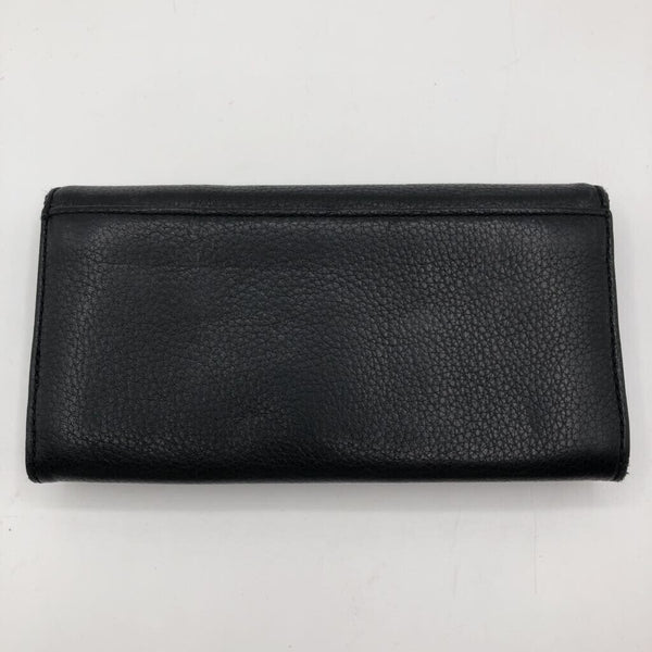 Pebbled leather front flap wallet