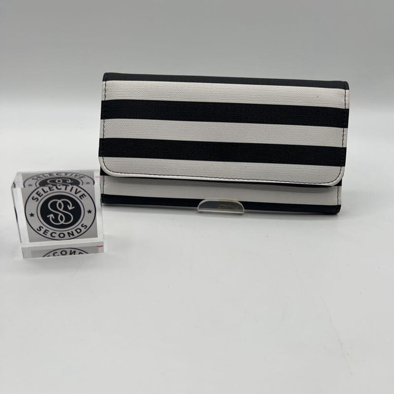 stripe tri-fold wallet