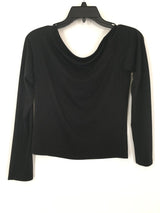 M 3/4 slv scoop neck top