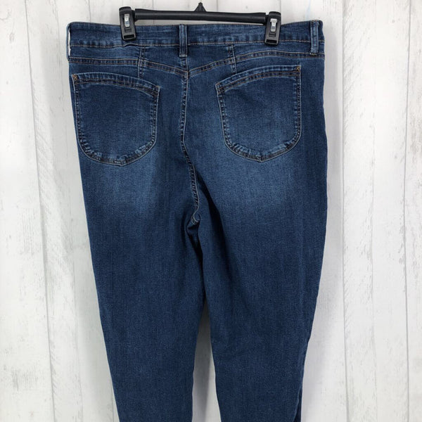 21/35 Raw hem jeans