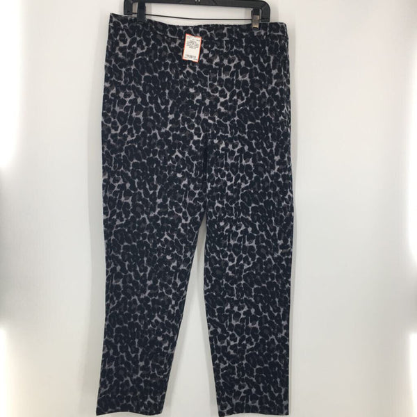 18 Animal print pull on pant