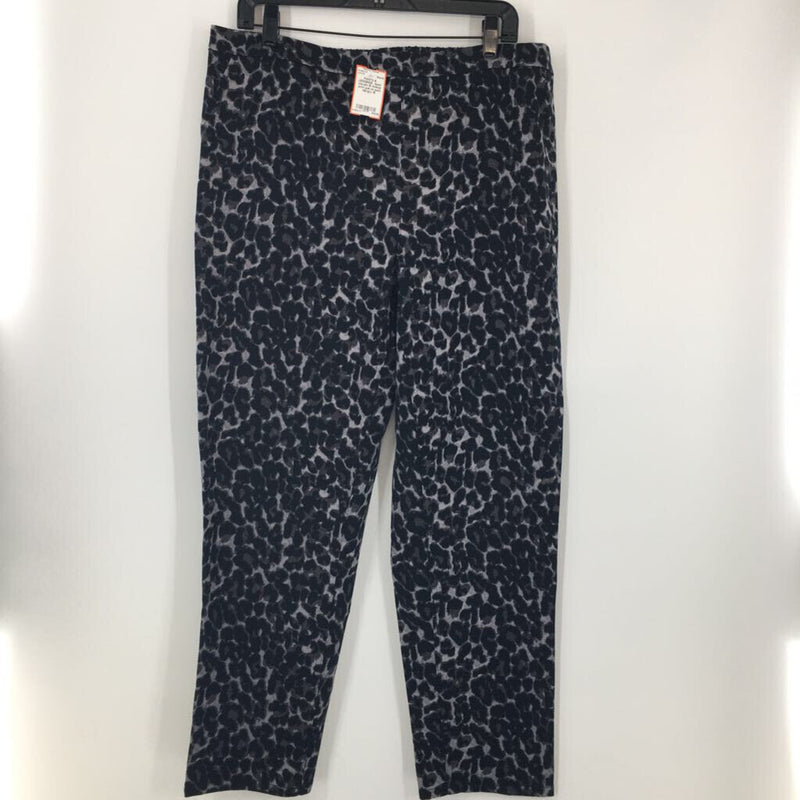 18 Animal print pull on pant