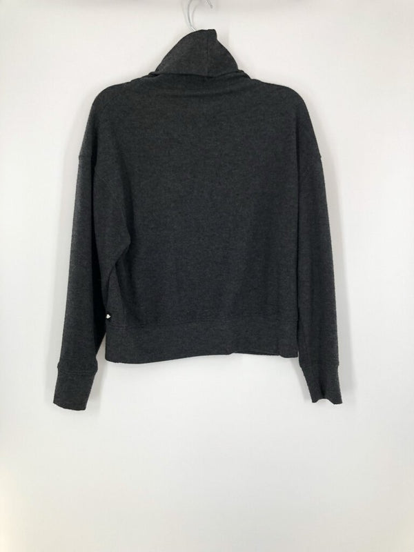 M T-neck sweatshirt