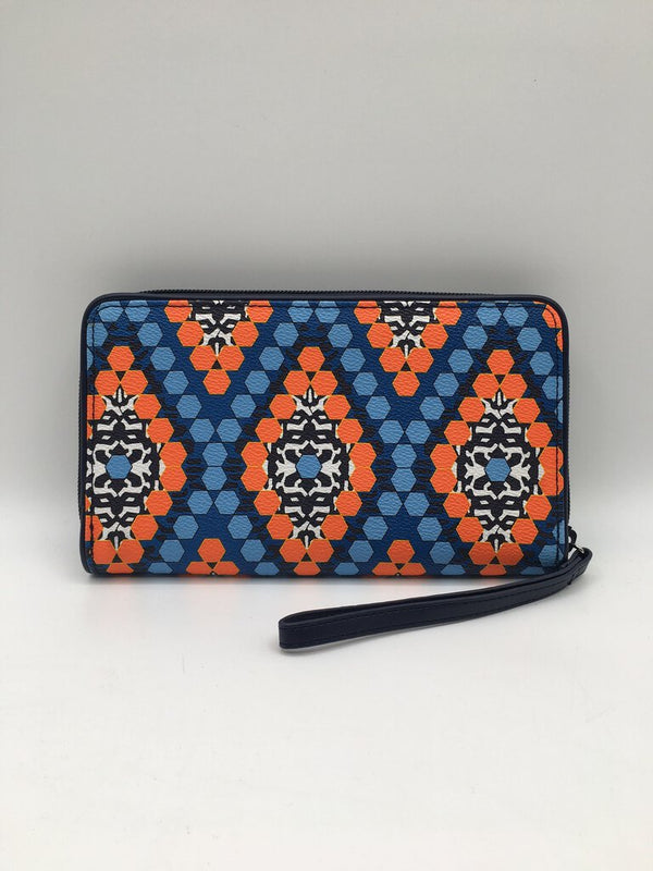 zip around wallet/wristlet