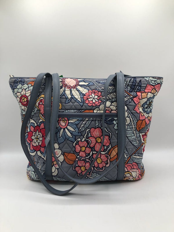 Quilted flo print shoulder bag