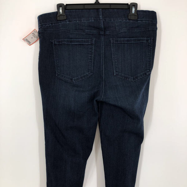 12/31 Pull on jeans