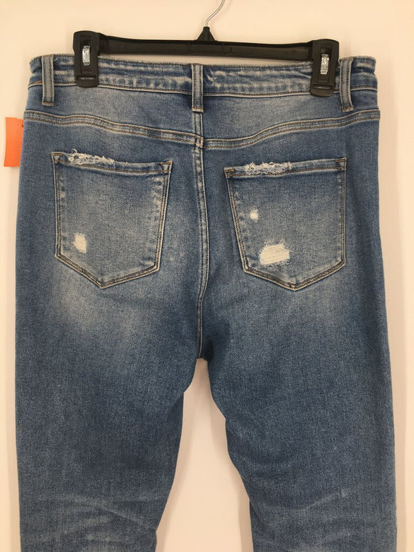 29 Hi-rise skinny jean