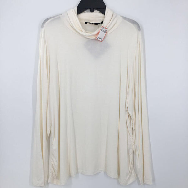 2X T-neck l/s top