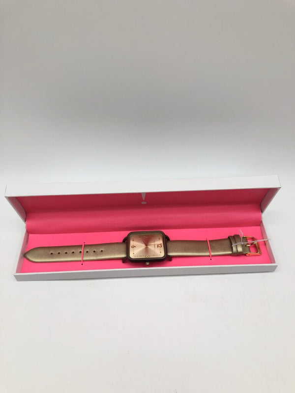 Isaac Mizrahi watch