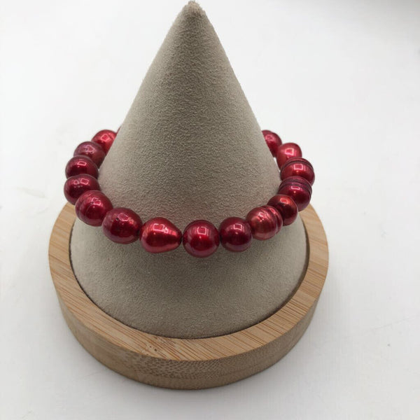 Red pearl bracelet