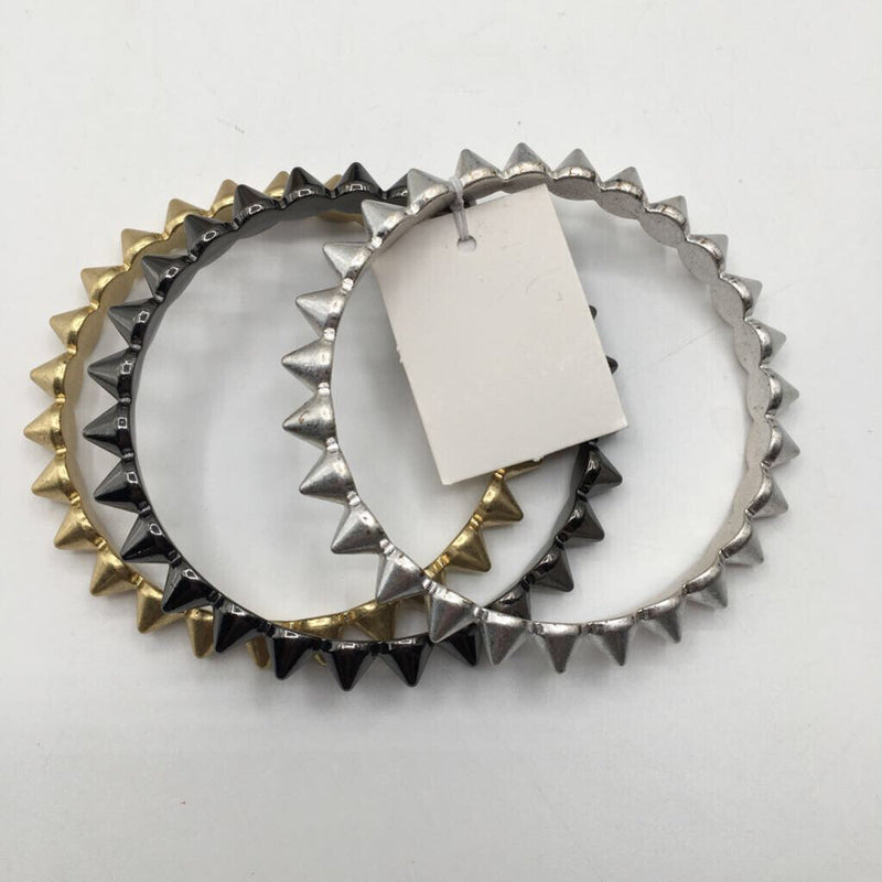 Spiked mixed metal bracelet set