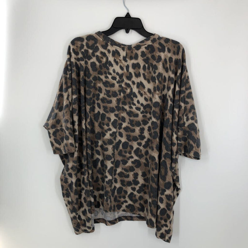 XL Animal print dolman slv top