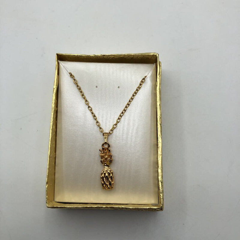 9: Gold pineapple necklace