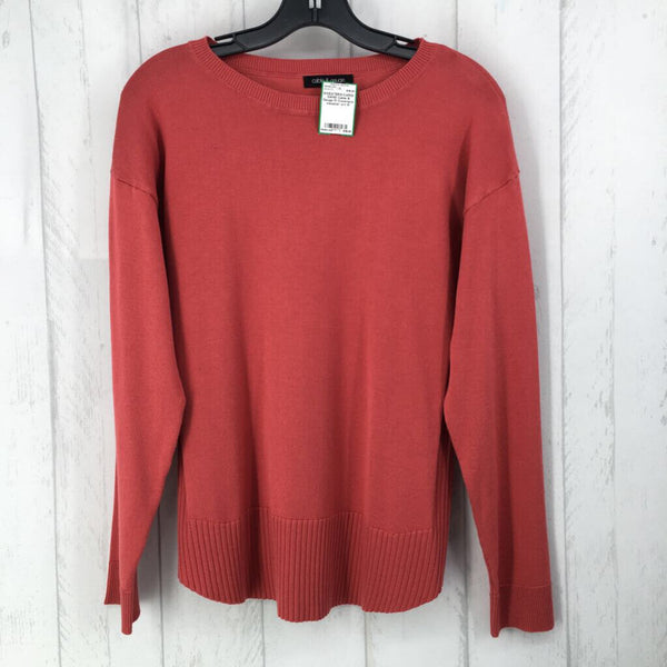 M Crewneck sweater